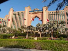 阿布扎比公司注冊(cè)代理甄選指南：避開陷阱，選對(duì)伙伴